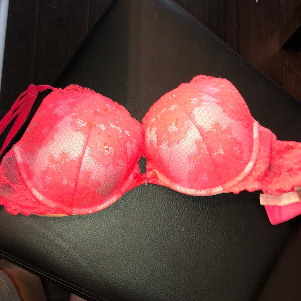 Victoria’s Secret bra